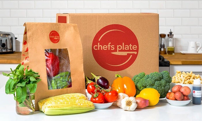 chefs plate food